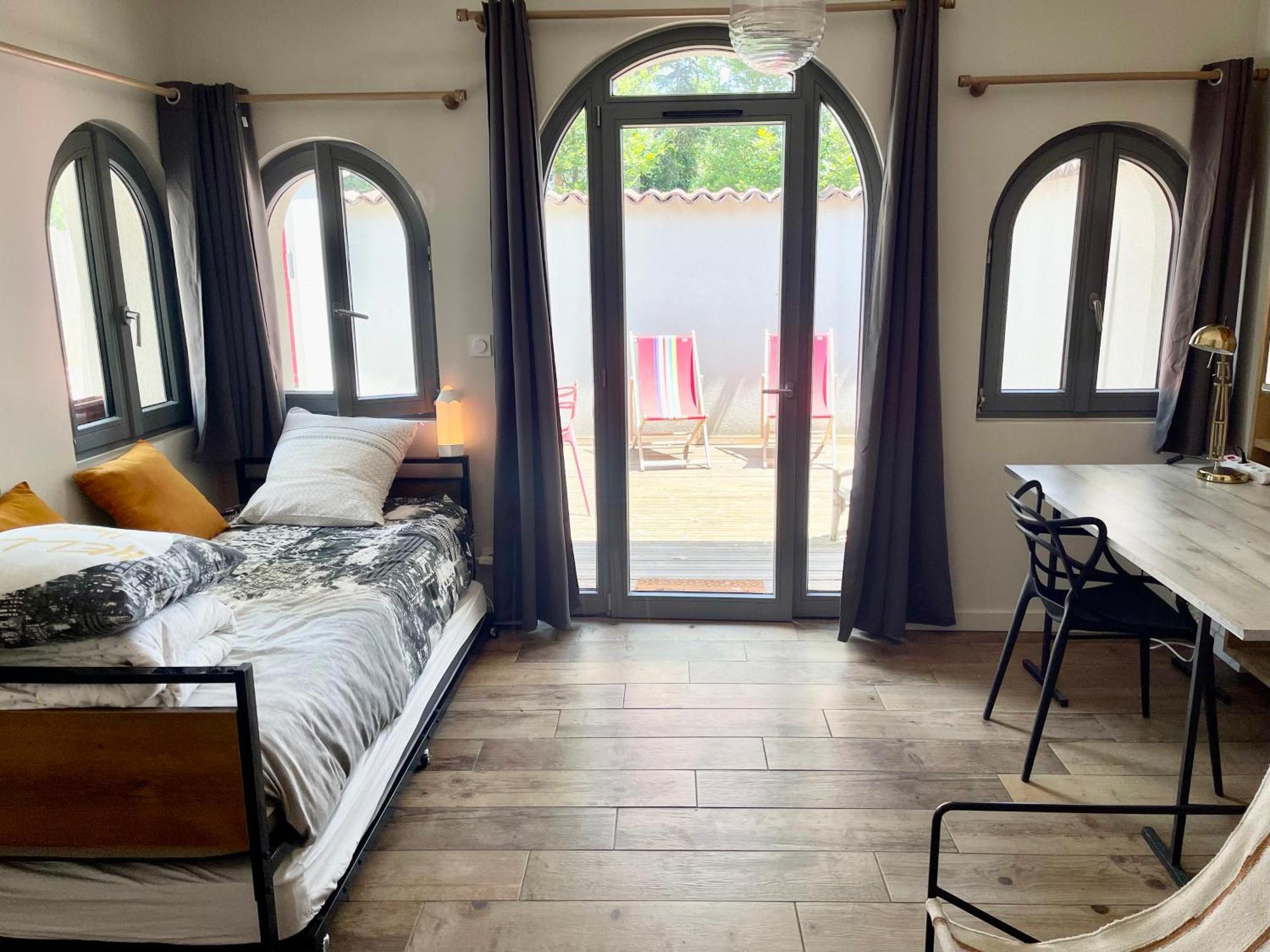 Bed and Breakfast Aux Tourelles 1888 - Tres Proche Lyon Tassin-la-Demi-Lune Exterior foto